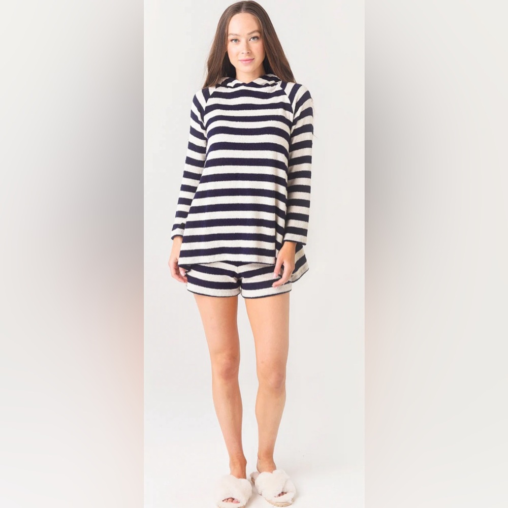 NWT Warm Fun Striped Sunset Poncho
